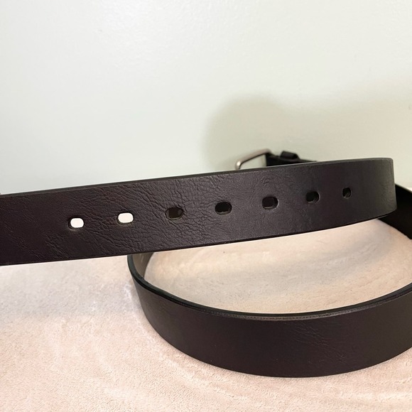 DENIZEN From Levi's Men's Black Synthetic Leather Buckle Belt Size XL 40-44 - Picture 6 of 8